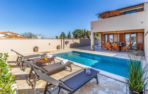 Stunning Home In Vodnjan